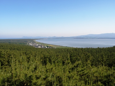 呑龍岳展望台から見た十三湖