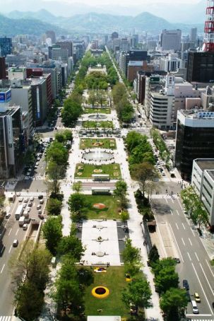 北海道札幌市の光景（大通公園）