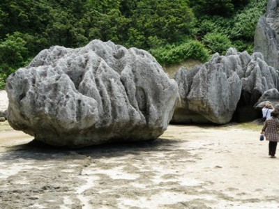 仏ヶ浦　蓮華岩