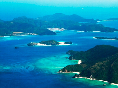 上空から見た慶良間諸島