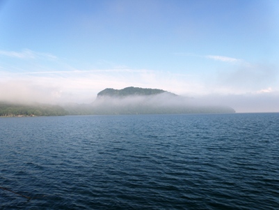 霧の御倉半島